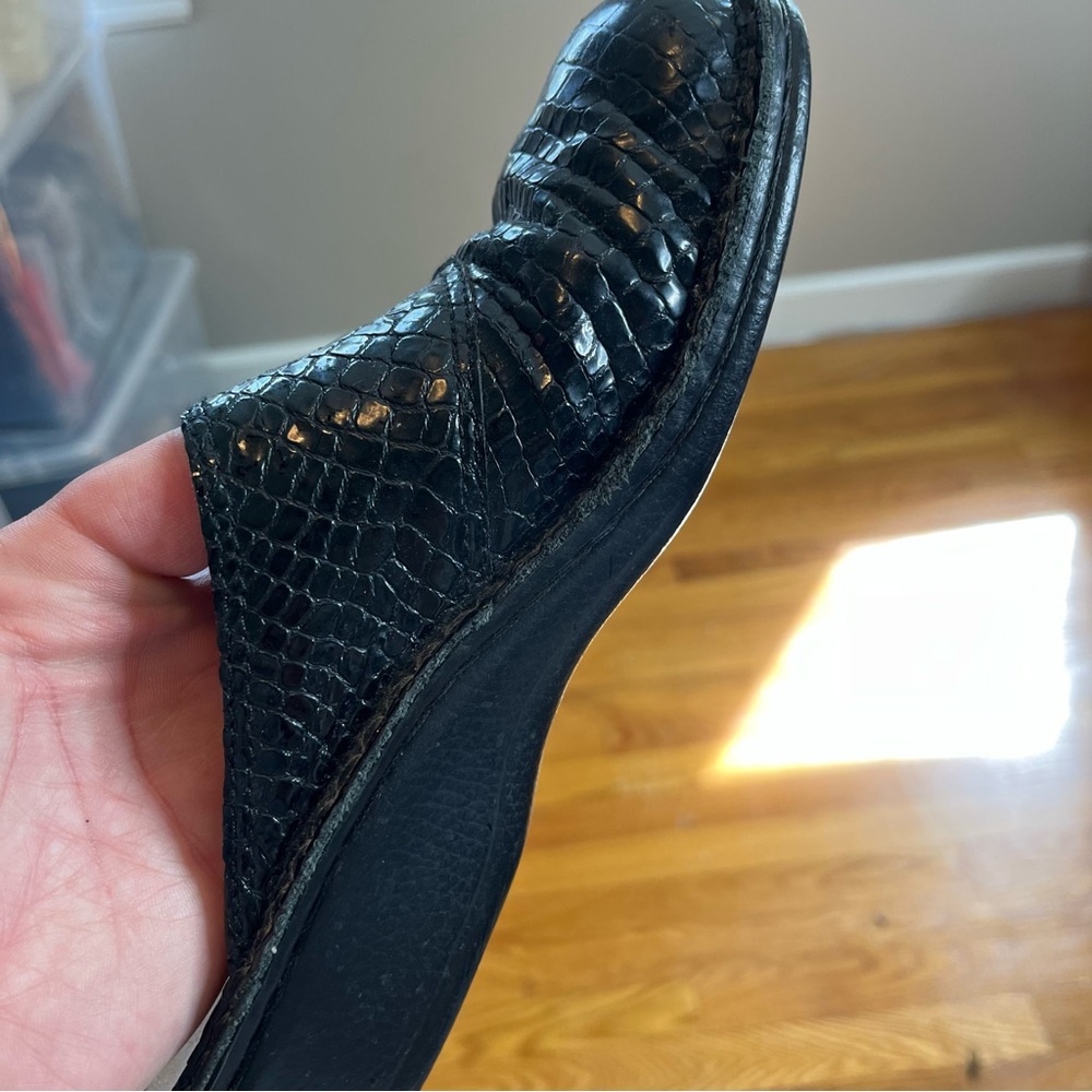 Finn Comfort Made in Germany Size 37 Black Leather Embossed Clog Slip On Shoes - Picture 8 of 9